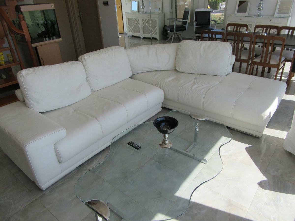 Villa Maria Louiza Near Airport Artemida  Zewnętrze zdjęcie
