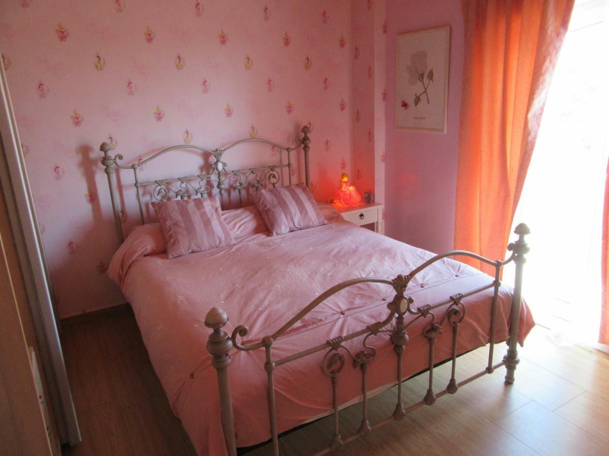 Villa Maria Louiza Near Airport Artemida  Zewnętrze zdjęcie