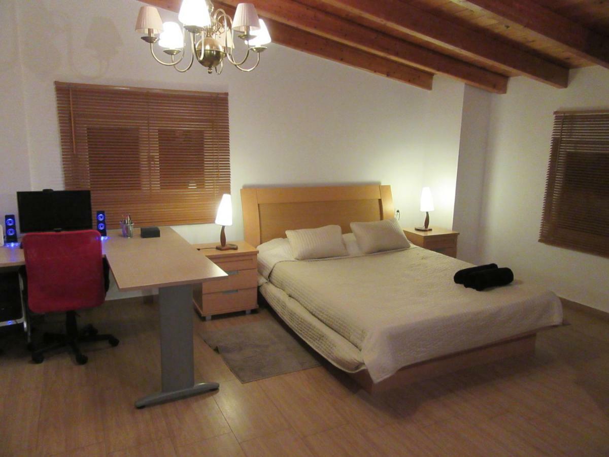 Villa Maria Louiza Near Airport Artemida  Zewnętrze zdjęcie