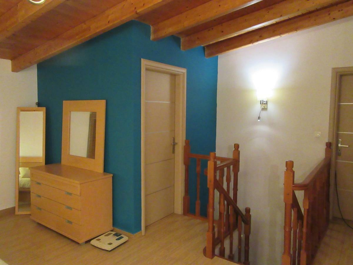Villa Maria Louiza Near Airport Artemida  Zewnętrze zdjęcie